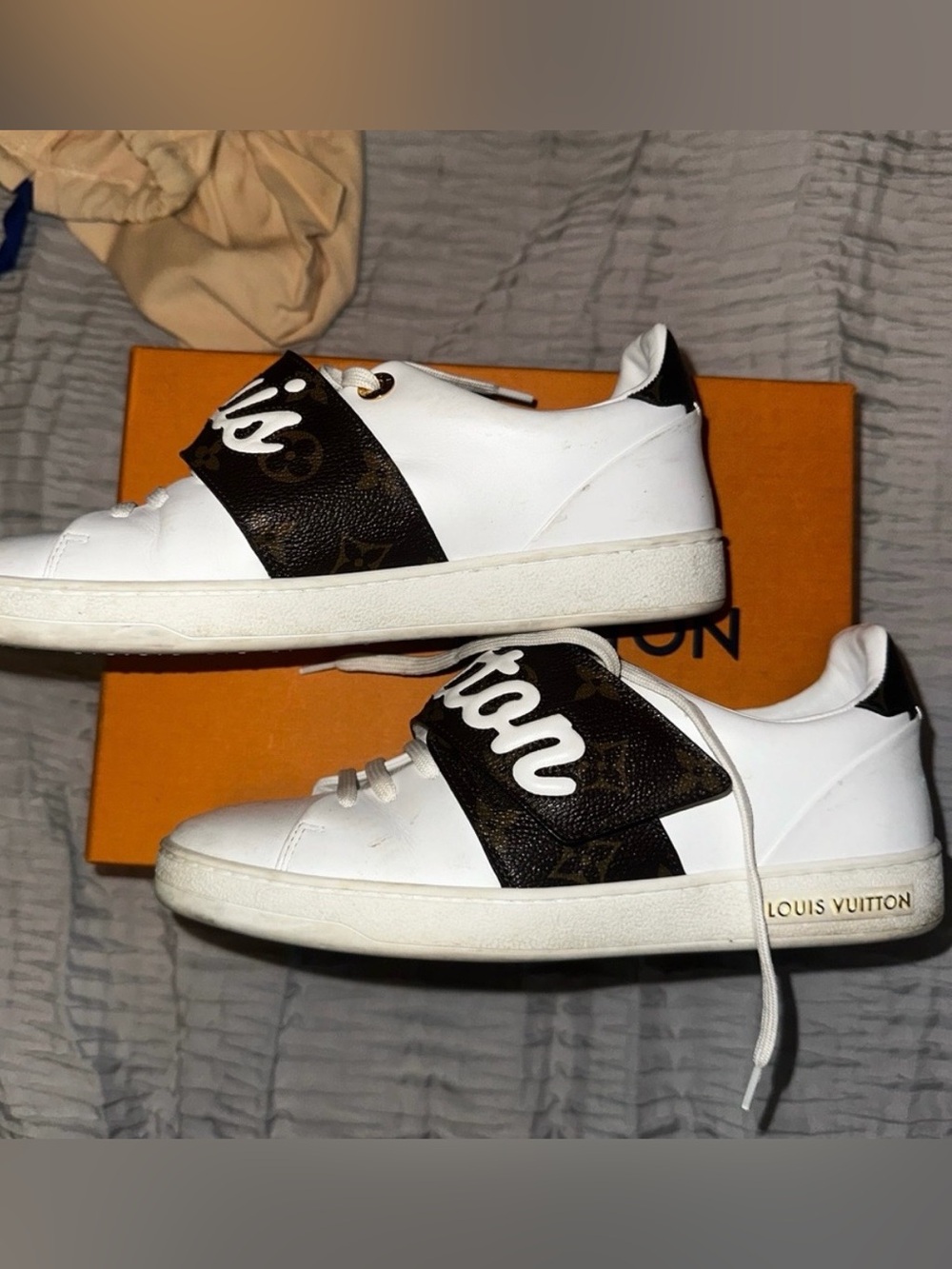 Louis Vuitton Frontrow Monogram Strap Sneakers White/Brown Preowned - Picture 3 of 4